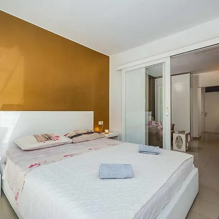 Apartment Studio Bianca *